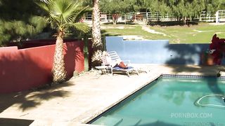 Scarlet Red and Veruca James are scissoring and rubbing pussies