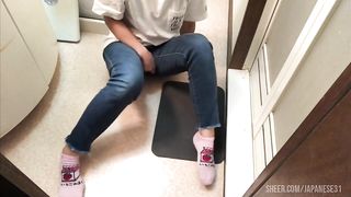 おか◯さんにバレないようにこそこそディルド使ってオナニーする変態女子◯生。