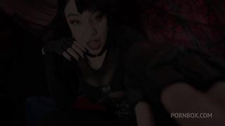 DOMiNiNON OF THE ViLLAiNESS