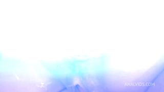 ALEXA LEWIS returns to receive 4 guys in DP + DAP + DV + TP + fisting. LTP084