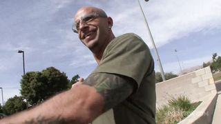 LAURIE VARGAS DRINKS SPERM OUT OF HIS THICK DICK AFTER SHE CUMS ON IT!