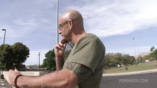 LAURIE VARGAS DRINKS SPERM OUT OF HIS THICK DICK AFTER SHE CUMS ON IT!
