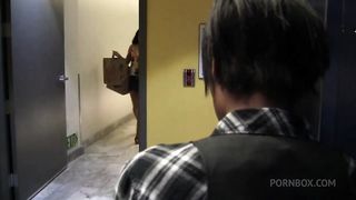 EBONY TOUGHIE CHARLIE NINJA AND GIRLY LOLA FOXX FILL TWATS WITH TONGUE