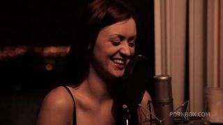 ANNABELLE LEE, KARLIE MONTANA AND SAMANTHA RYAN HAVE AN OUTDOOR LESBIAN TRIO