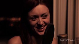 GEORGIA JONES AND SHYLA JENNINGS HAVE HOT LESBIAN SEX ON THE COUCH