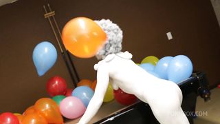 CLOWN TIA ROSE PLAYING WITH BALLOONS - AEN EXTREME AMATEUR COLLECTION